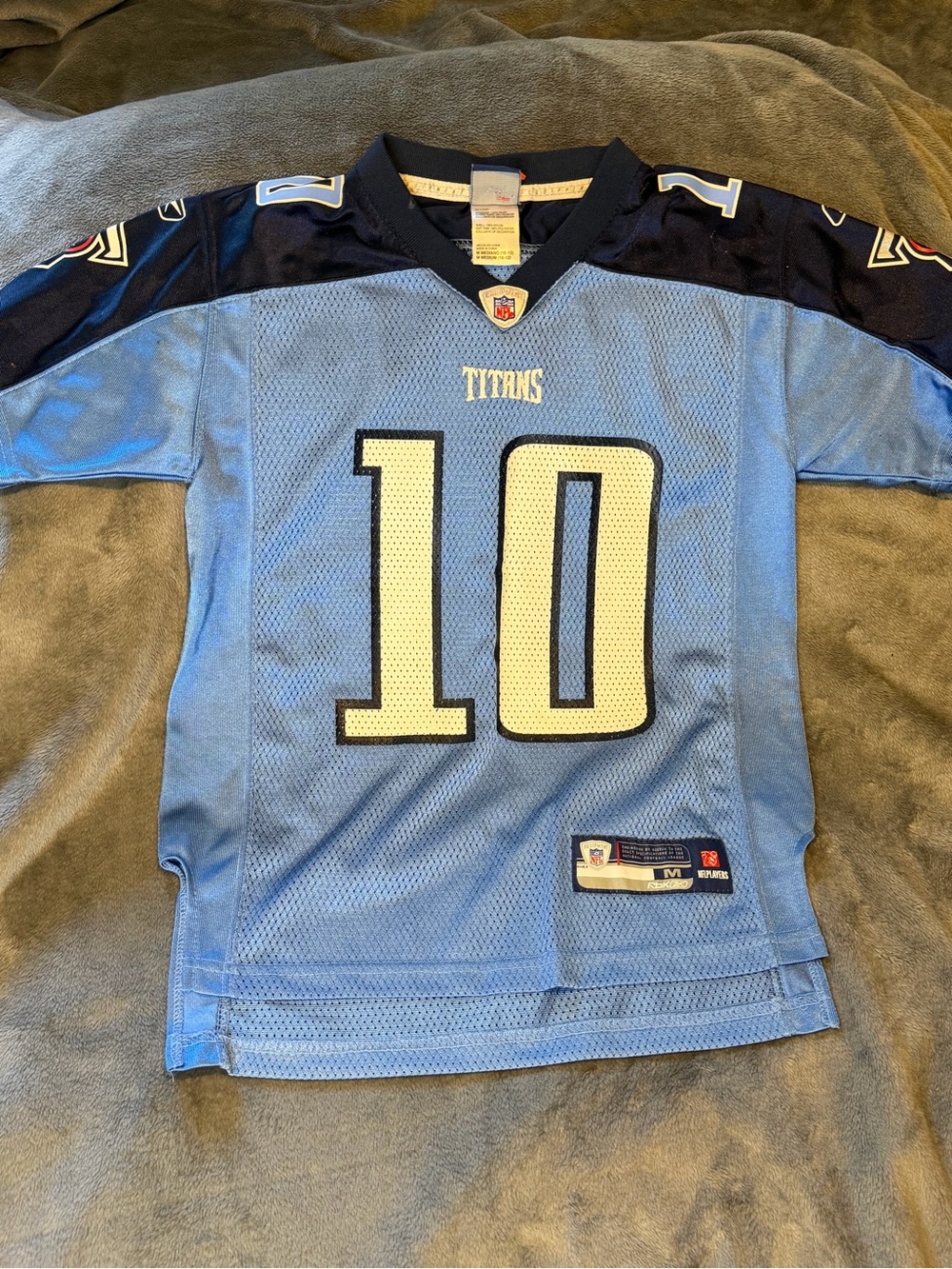 Like new youth Tennessee Titans Vince young #10 NFL Reebok Jersey
